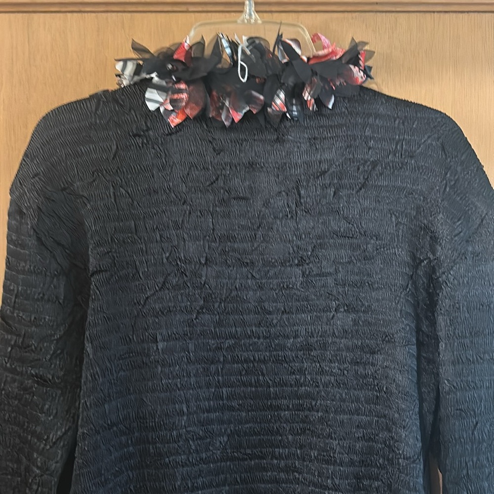 Alberto Makali Women’s Ruffle Lightweight Cardigan Black Pink Size Medium - Picture 8 of 9